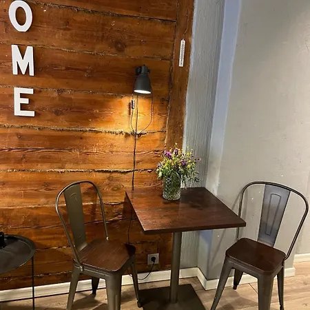 Cozy With Private Bedroom *