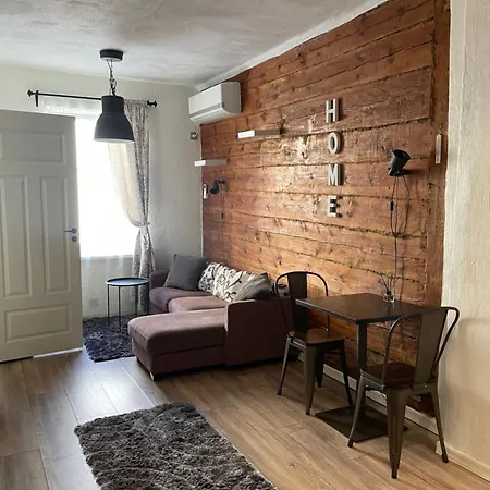 Cozy With Private Bedroom Apartman