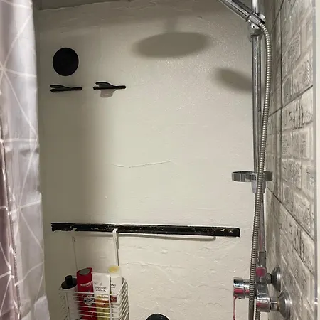 Apartman Cozy With Private Bedroom Tallinn