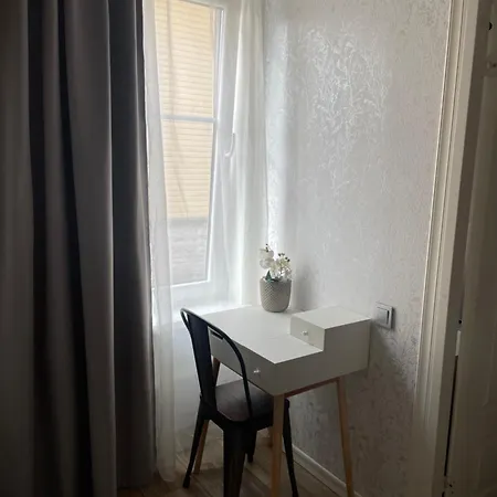 Cozy With Private Bedroom Apartman *